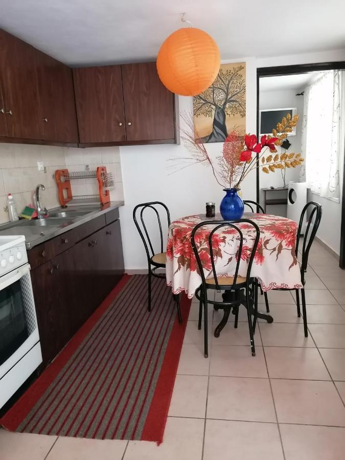 Philoxenia Holiday Home Pappadhiánika エクステリア 写真